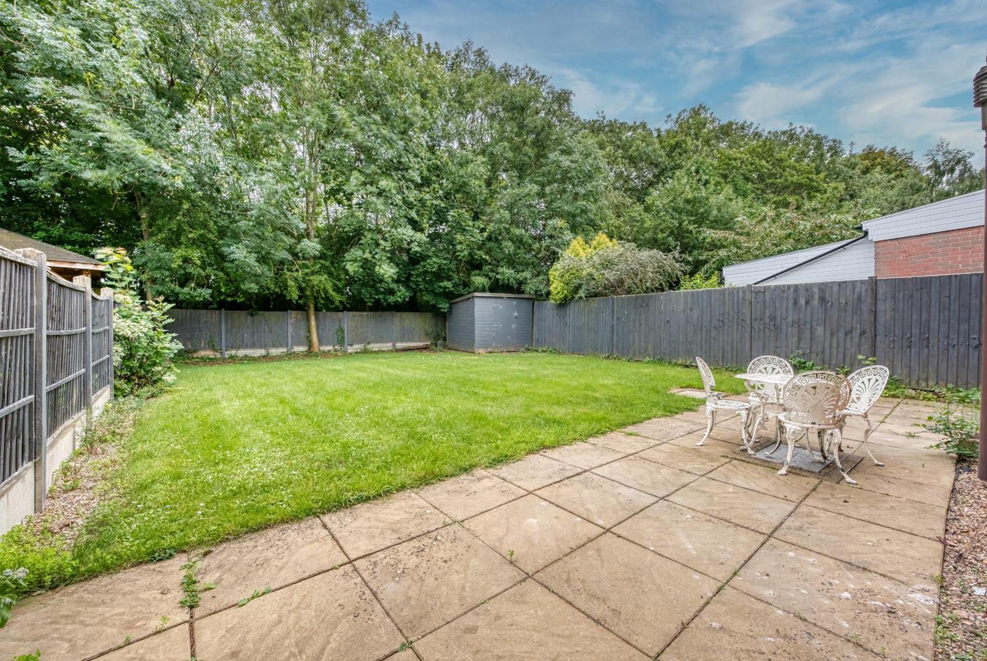 Capri 13 Sa - 3 Bed House, Close To Loughborough University & M1 Motorway, Free Wifi, Big Garden, Ample Parking- Ask For Contractor Rates! 外观 照片